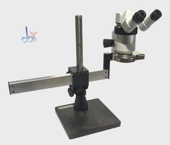 WILD STEREOMICROSCOPE 6X - 31X