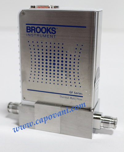 BROOKS INSTRUMENT MASS FLOW CONTROLLER 