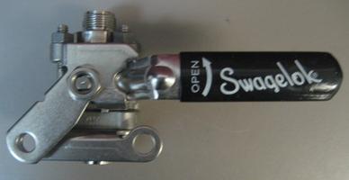 Swagelok CF3M 1/4" SS Ball Valve