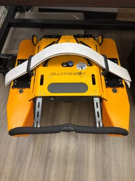 IADYS Jellyfish Bot Surface Skimmer 2020